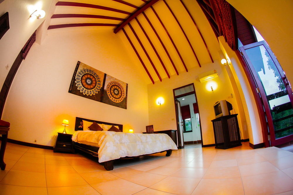 Baan Saleepai Hotel Exterior foto